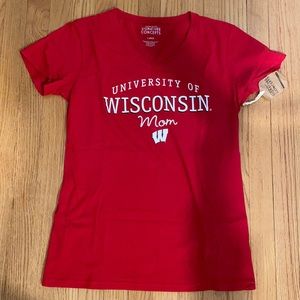 UW Madison Mom v-neck
